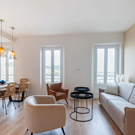 Beautiful 2 Bedroom In The Old Port Of *